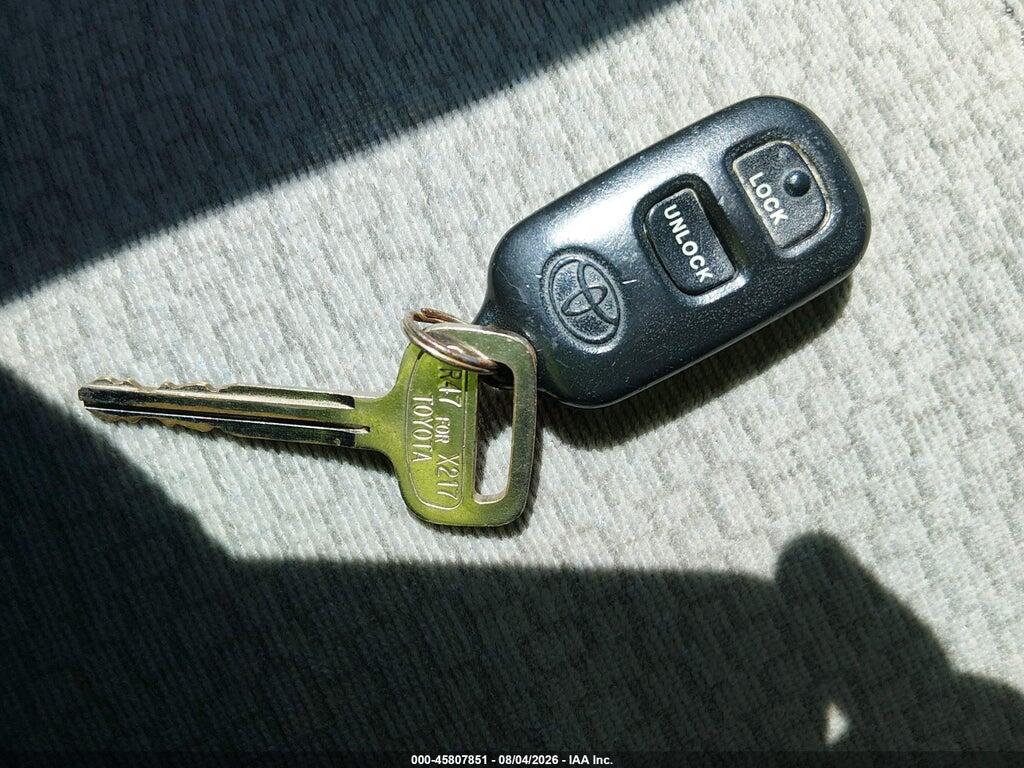2T1BR38E14C218590 2004 TOYOTA COROLLA photo no. 11