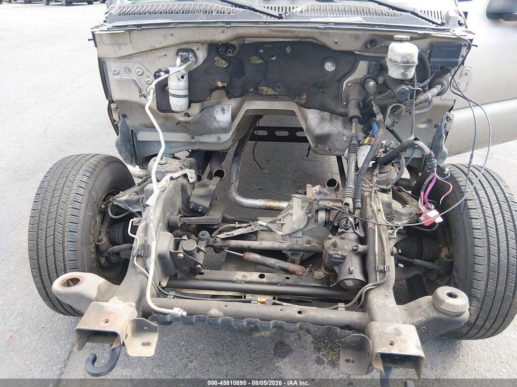 1GCHK23U44F233891 2004 CHEVROLET SILVERADO 2500HD photo no. 10