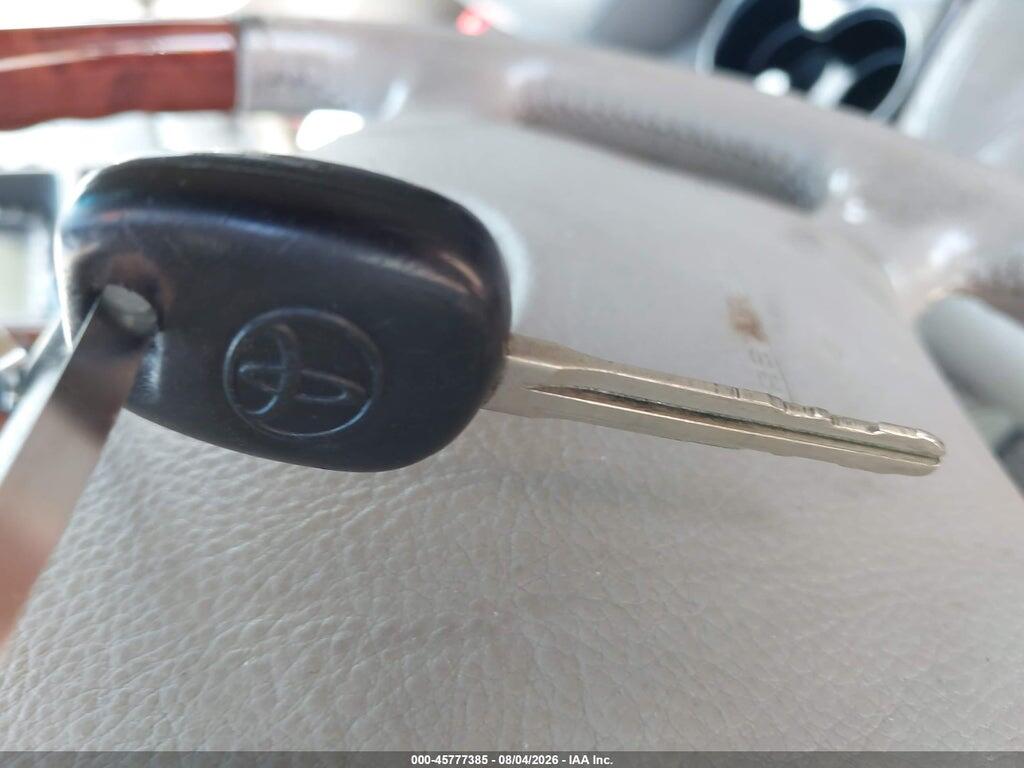 5TDBA22C04S009244 2004 TOYOTA SIENNA photo no. 11