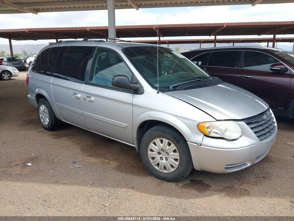 2C4GP44R95R445053 2005 CHRYSLER TOWN & COUNTRY photo no. 1
