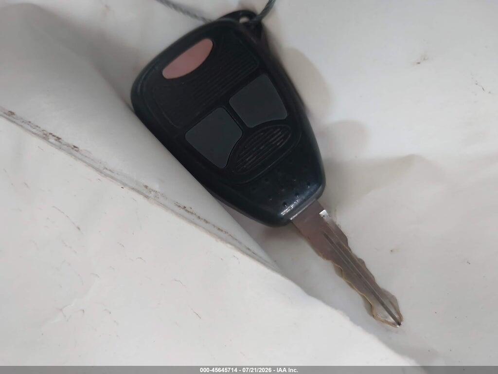2C4GP44R95R445053 2005 CHRYSLER TOWN & COUNTRY photo no. 11