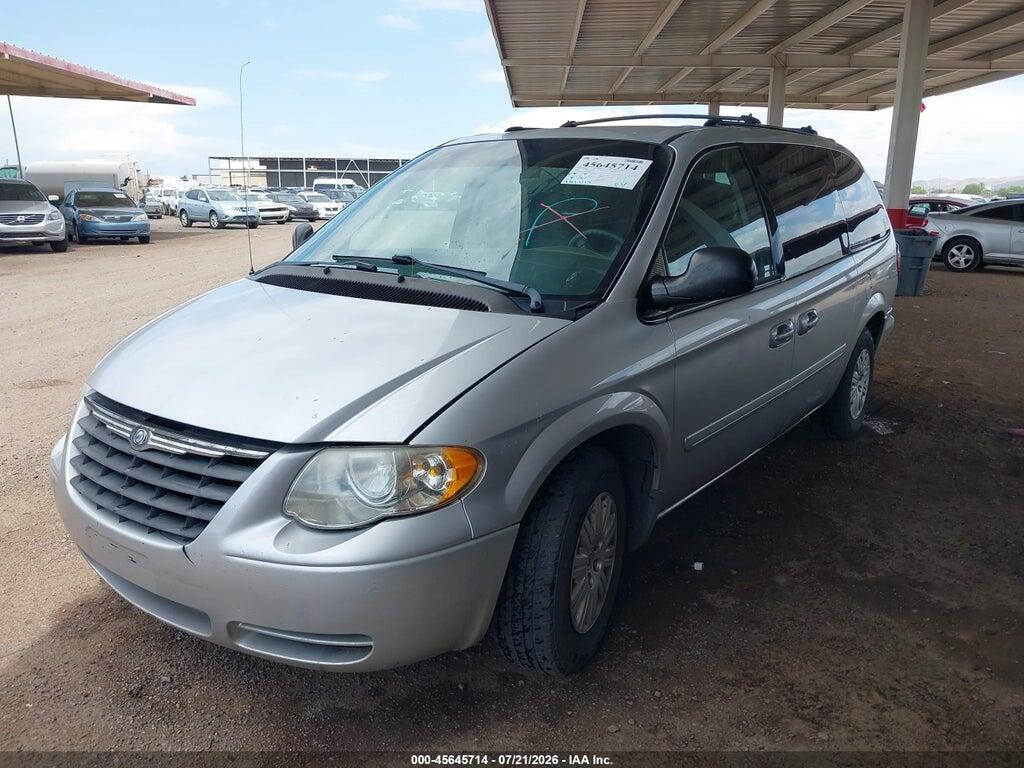 2C4GP44R95R445053 2005 CHRYSLER TOWN & COUNTRY photo no. 2