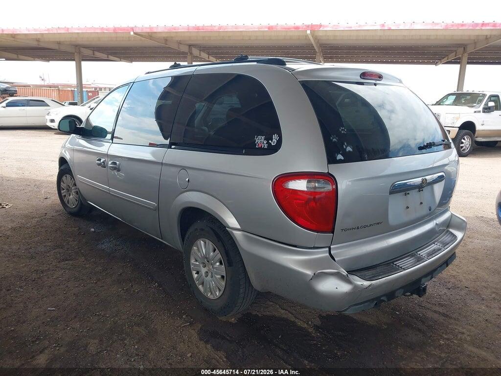 2C4GP44R95R445053 2005 CHRYSLER TOWN & COUNTRY photo no. 3
