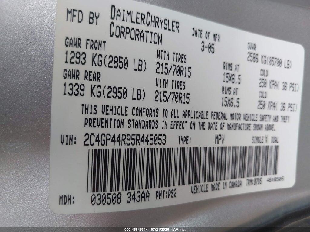 2C4GP44R95R445053 2005 CHRYSLER TOWN & COUNTRY photo no. 9