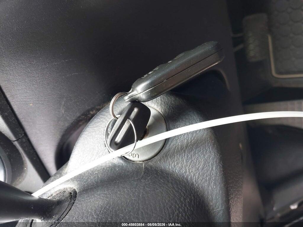 5Y2SL63855Z447785 2005 PONTIAC VIBE photo no. 11