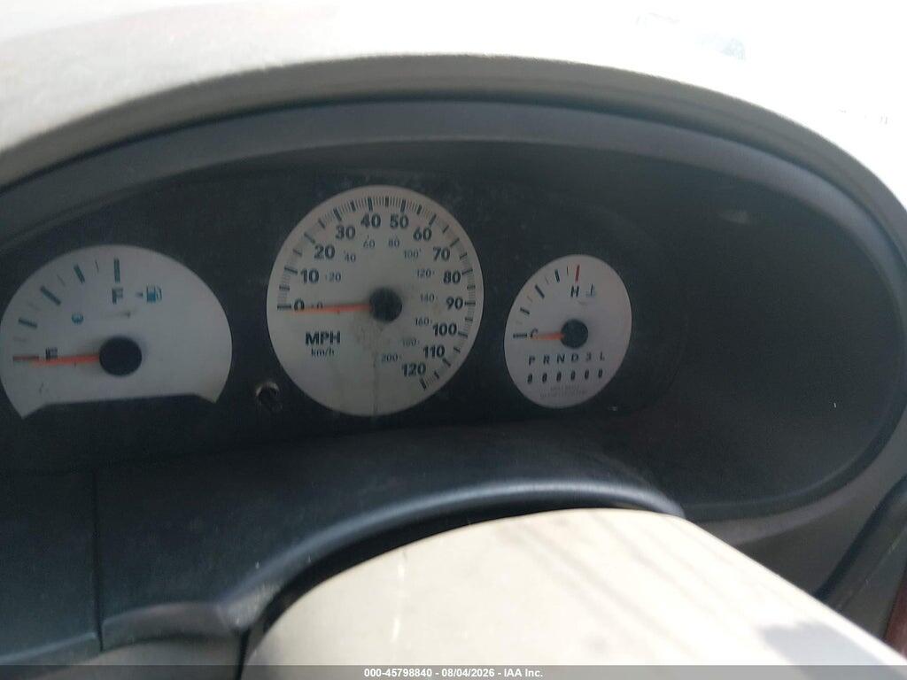 1C4GP45R05B388092 2005 CHRYSLER TOWN & COUNTRY photo no. 7
