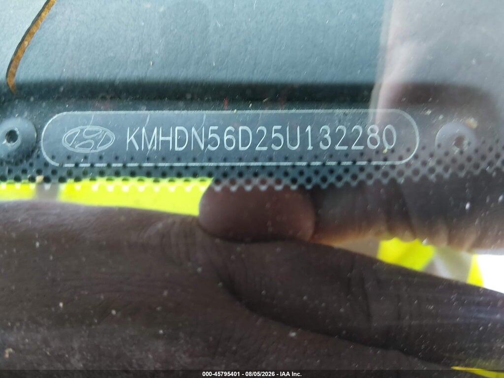 KMHDN56D25U132280 2005 HYUNDAI ELANTRA photo no. 9