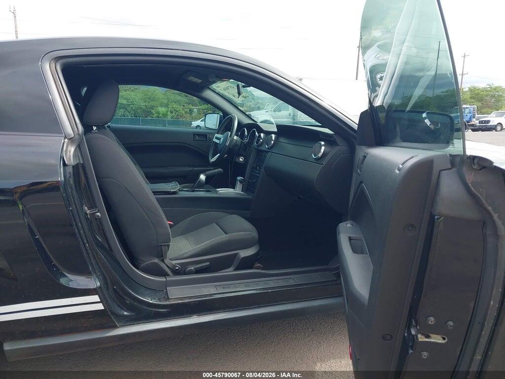 1ZVFT80N355238475 2005 FORD MUSTANG photo no. 5