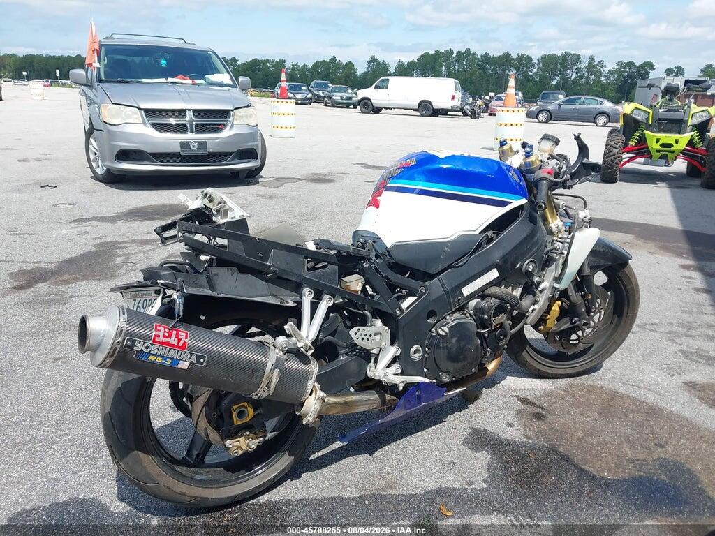 JS1GN7CA752112894 2005 SUZUKI GSX-R600 photo no. 4