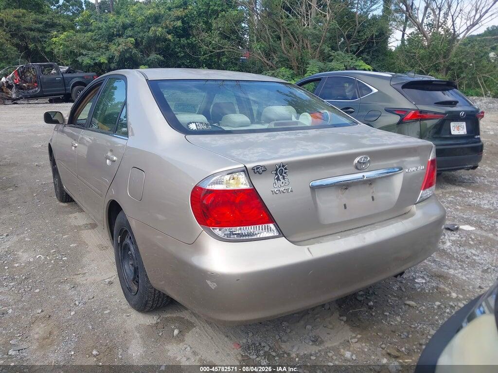 4T1BE32KX5U596451 2005 TOYOTA CAMRY photo no. 3