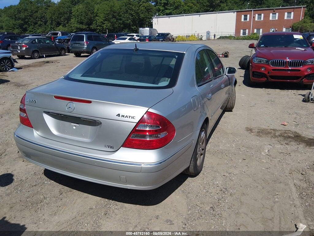 WDBUF82JX5X178256 2005 MERCEDES-BENZ E 320 photo no. 4