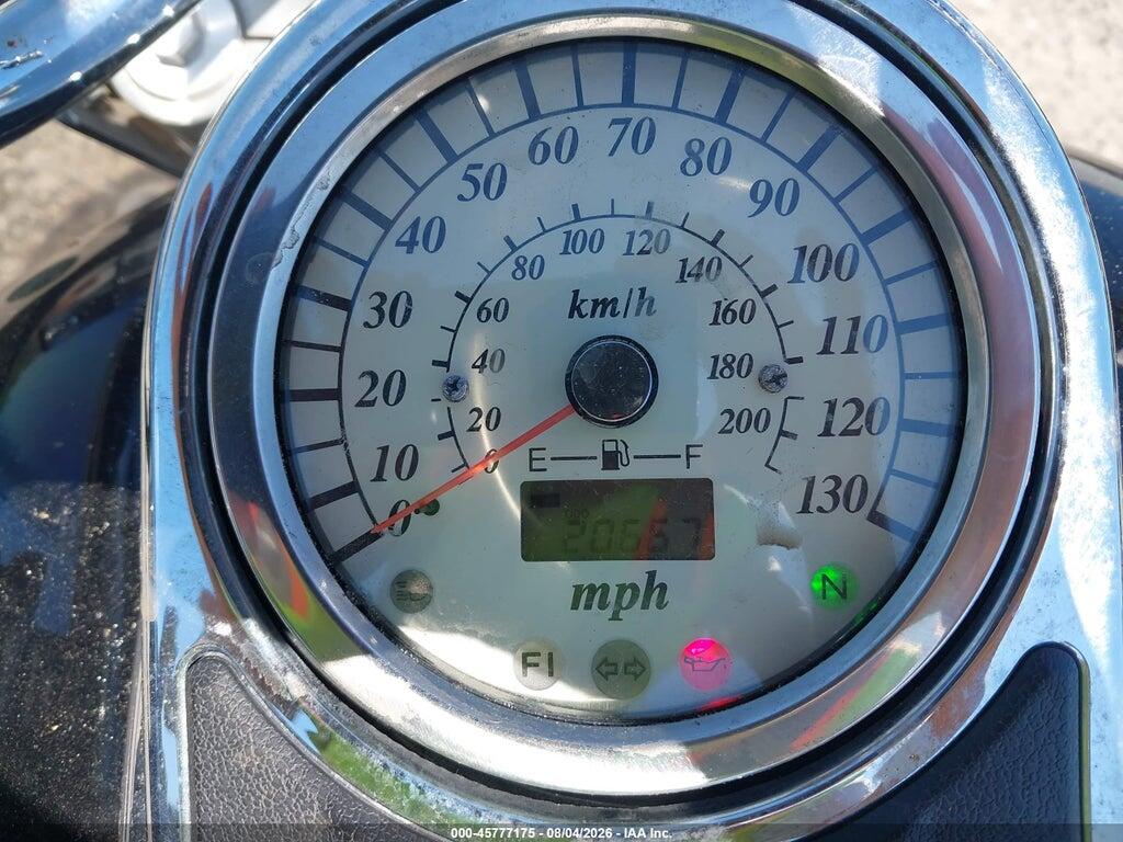 JS1VY52A452106751 2005 SUZUKI C90 photo no. 7