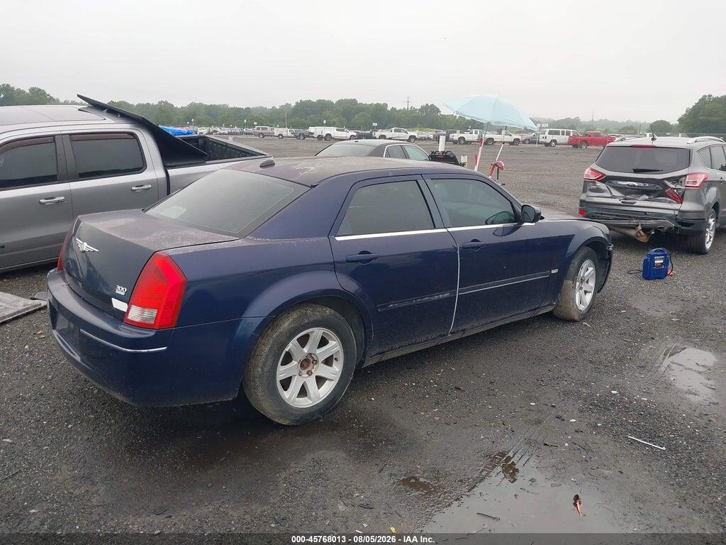 2C3JA53G75H588655 2005 CHRYSLER 300 photo no. 4