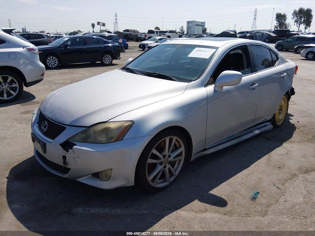 JTHBE262662002569 2006 LEXUS IS 350 photo no. 2