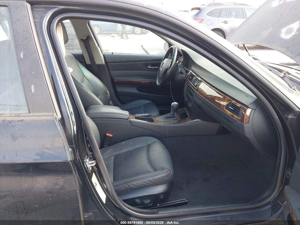 WBAVB13516PT03413 2006 BMW 325I photo no. 5