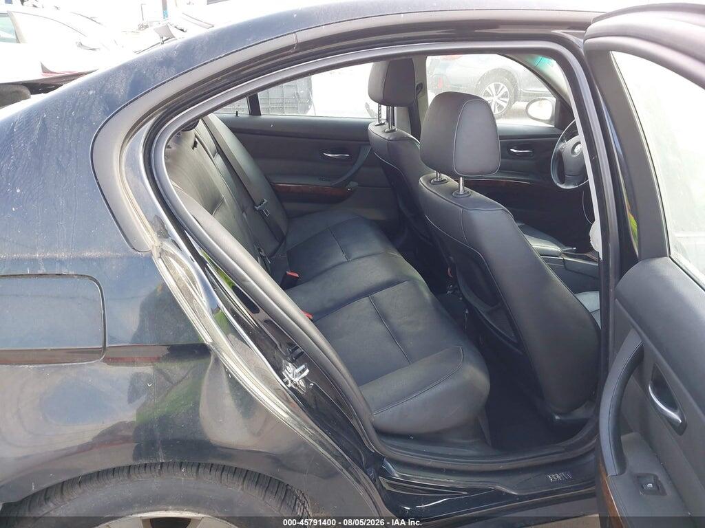 WBAVB13516PT03413 2006 BMW 325I photo no. 8