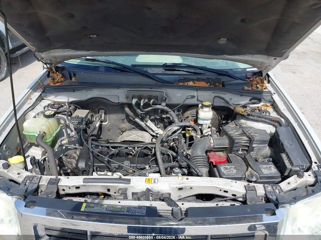 1FMCU03Z48KC72736 2008 FORD ESCAPE photo no. 10
