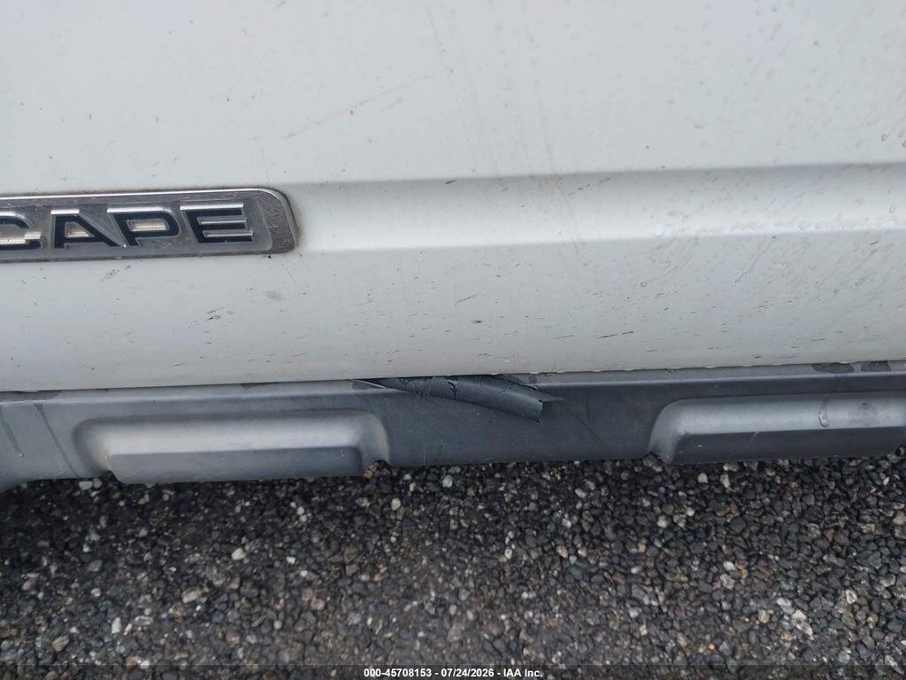 1FMCU03118KD86476 2008 FORD ESCAPE photo no. 12
