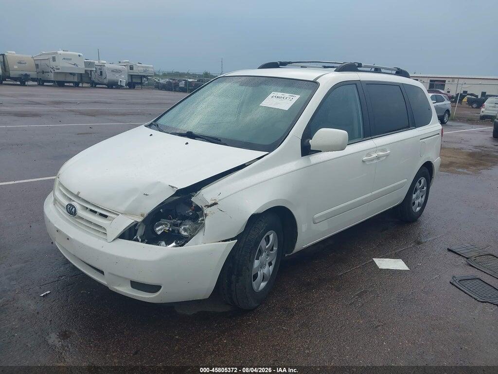 KNDMB133786254045 2008 KIA SEDONA photo no. 2