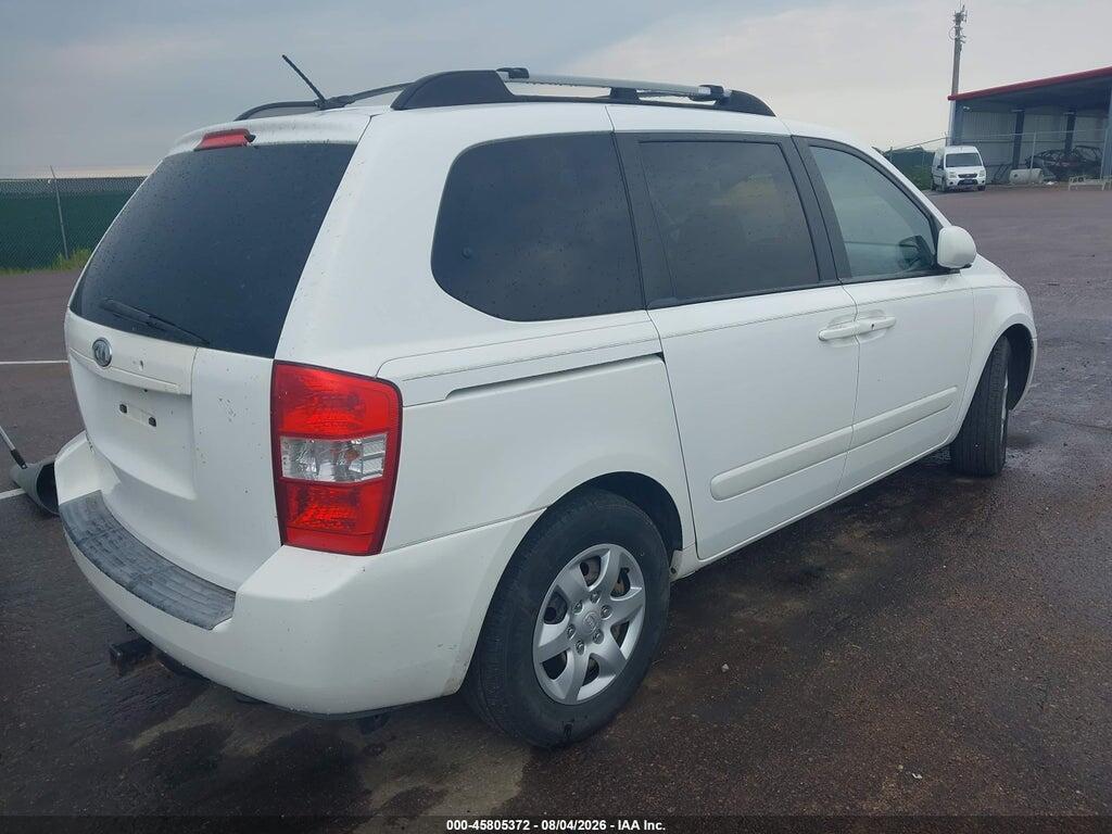 KNDMB133786254045 2008 KIA SEDONA photo no. 4