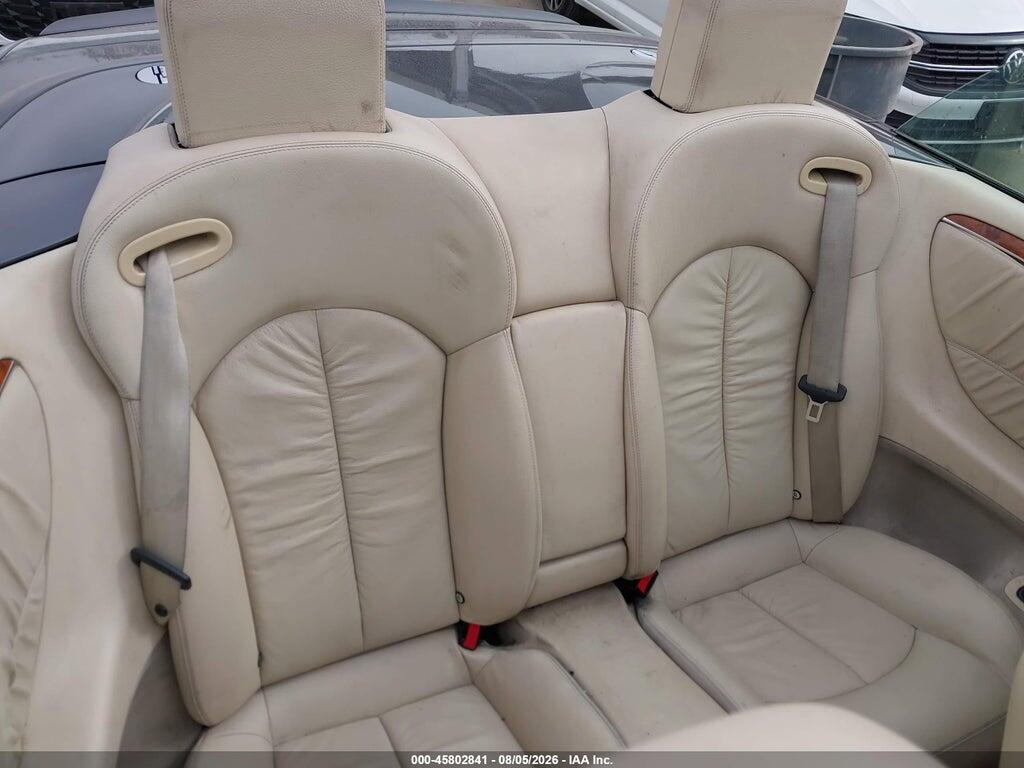 WDBTK72F18T091211 2008 MERCEDES-BENZ CLK 550 photo no. 8