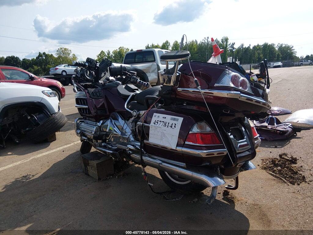 1HFSC47F78A709375 2008 HONDA GL1800 photo no. 3