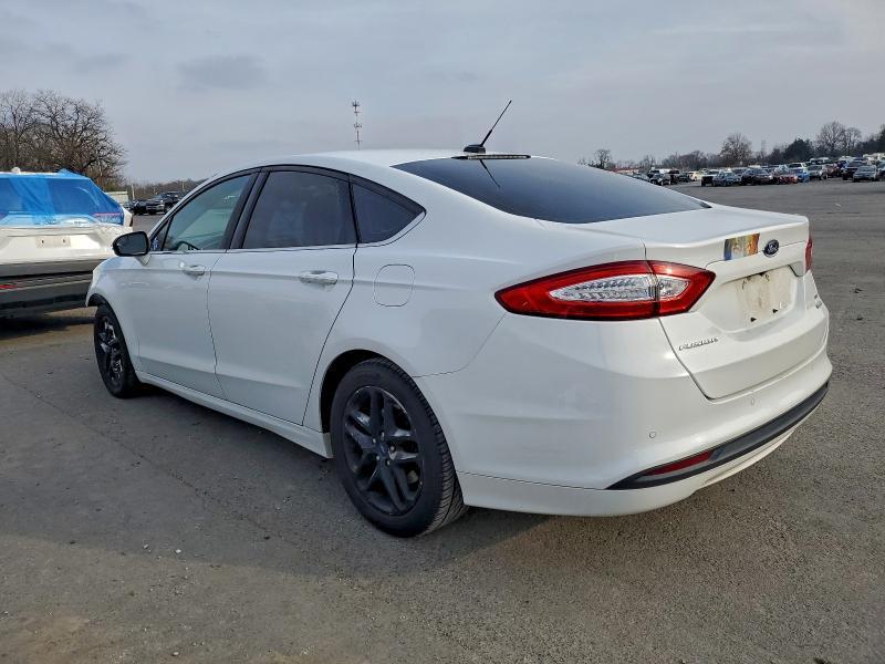 2016 FORD FUSION SE — Фото 2 из 13