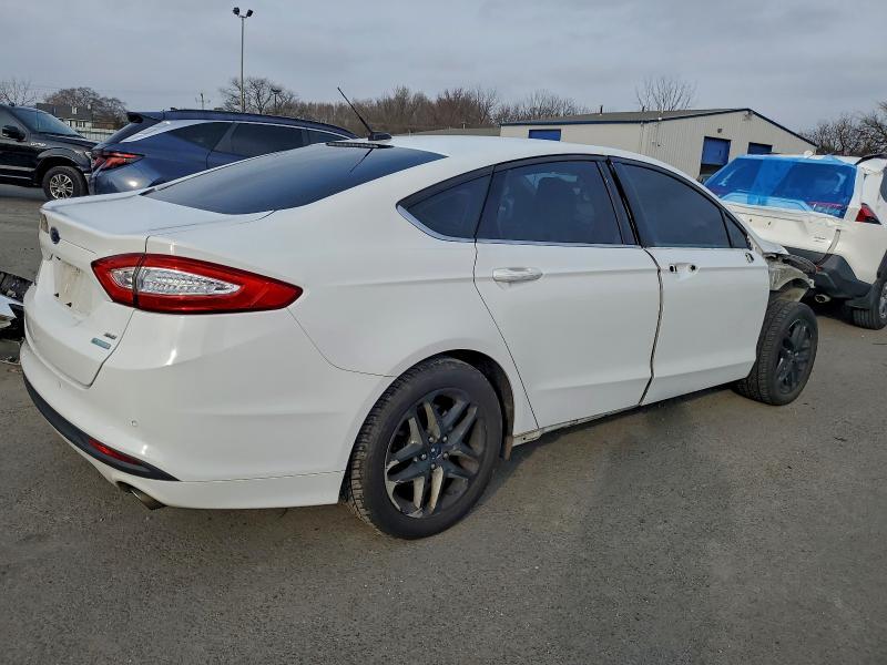 2016 FORD FUSION SE — Фото 3 из 13