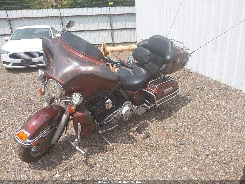 1HD1FC4169Y665795 2009 HARLEY-DAVIDSON FLHTCU photo no. 2