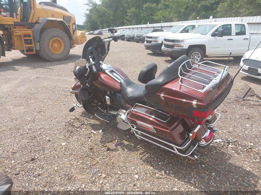 1HD1FC4169Y665795 2009 HARLEY-DAVIDSON FLHTCU photo no. 3