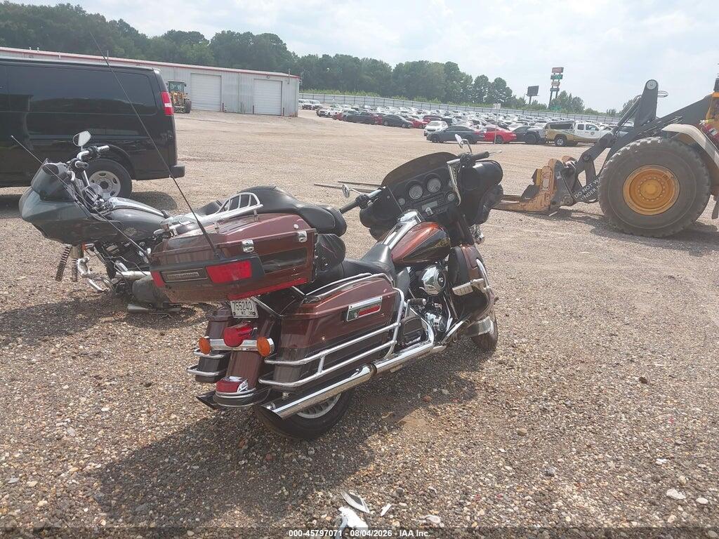 1HD1FC4169Y665795 2009 HARLEY-DAVIDSON FLHTCU photo no. 4