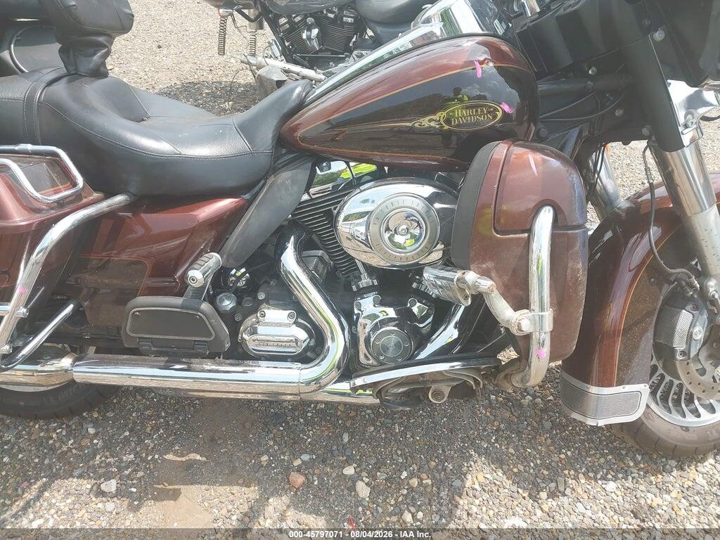 1HD1FC4169Y665795 2009 HARLEY-DAVIDSON FLHTCU photo no. 8