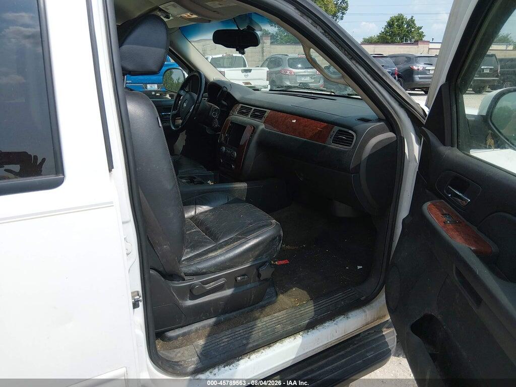 1GNFK26309R276325 2009 CHEVROLET SUBURBAN 1500 photo no. 5