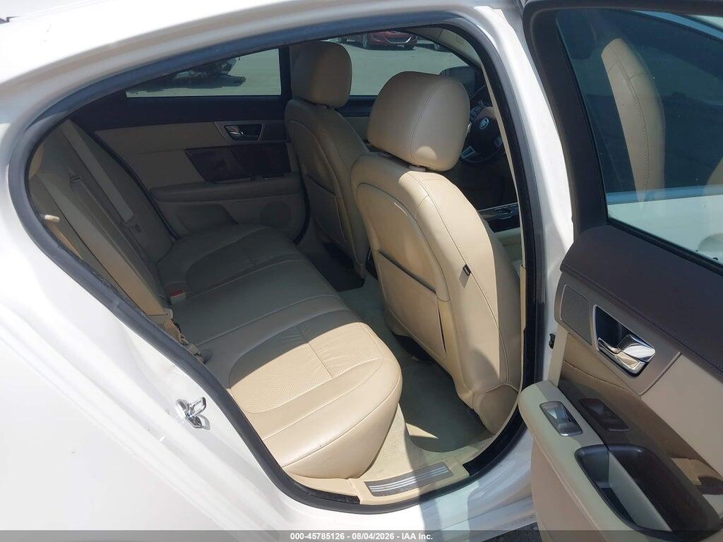 SAJWA06B69HR10882 2009 JAGUAR XF photo no. 8