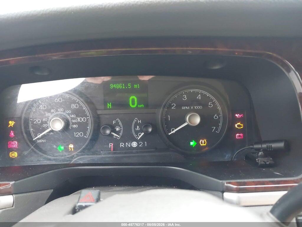 2LNHM82V39X621273 2009 LINCOLN TOWN CAR photo no. 7