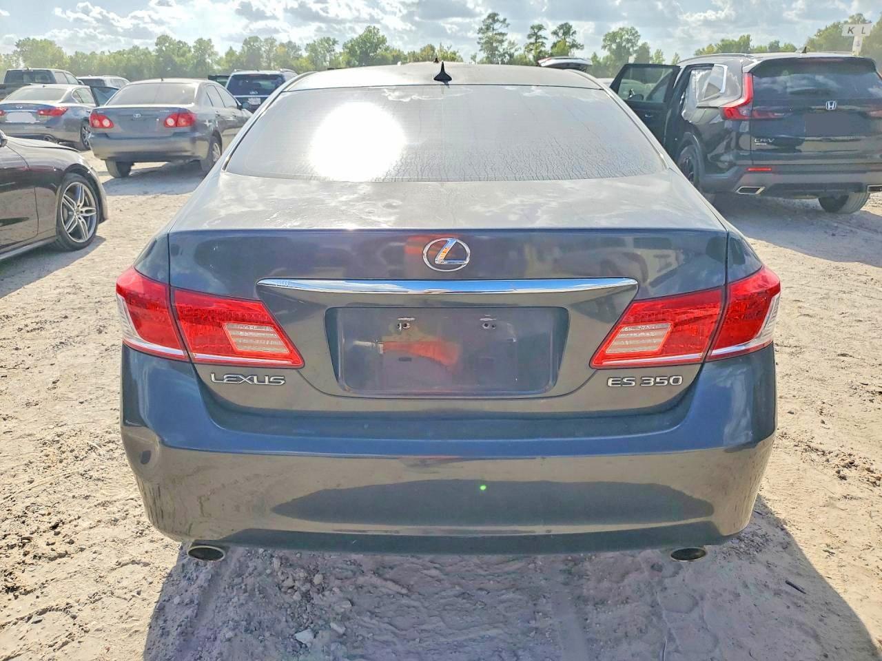 2010 LEXUS ES 350 — Фото 7 из 13