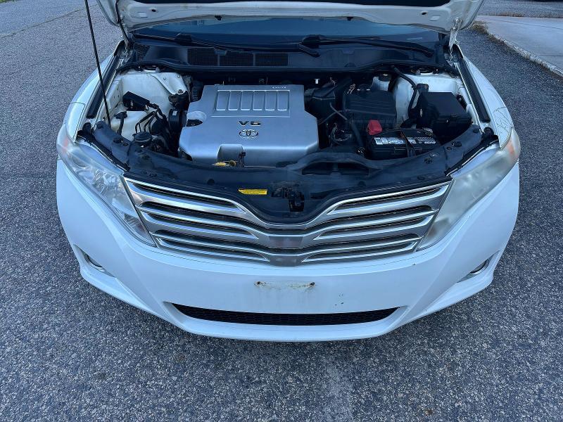 2010 TOYOTA VENZA FWD V6 — Фото 7 из 10
