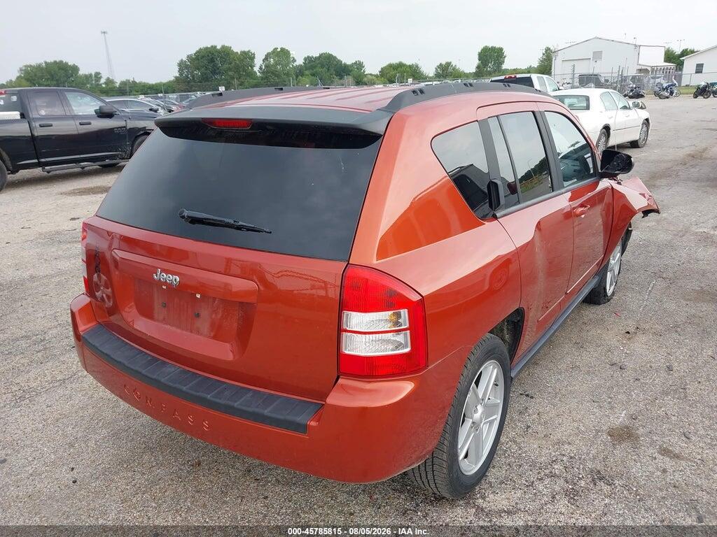1J4NT4FA5AD504746 2010 JEEP COMPASS photo no. 4