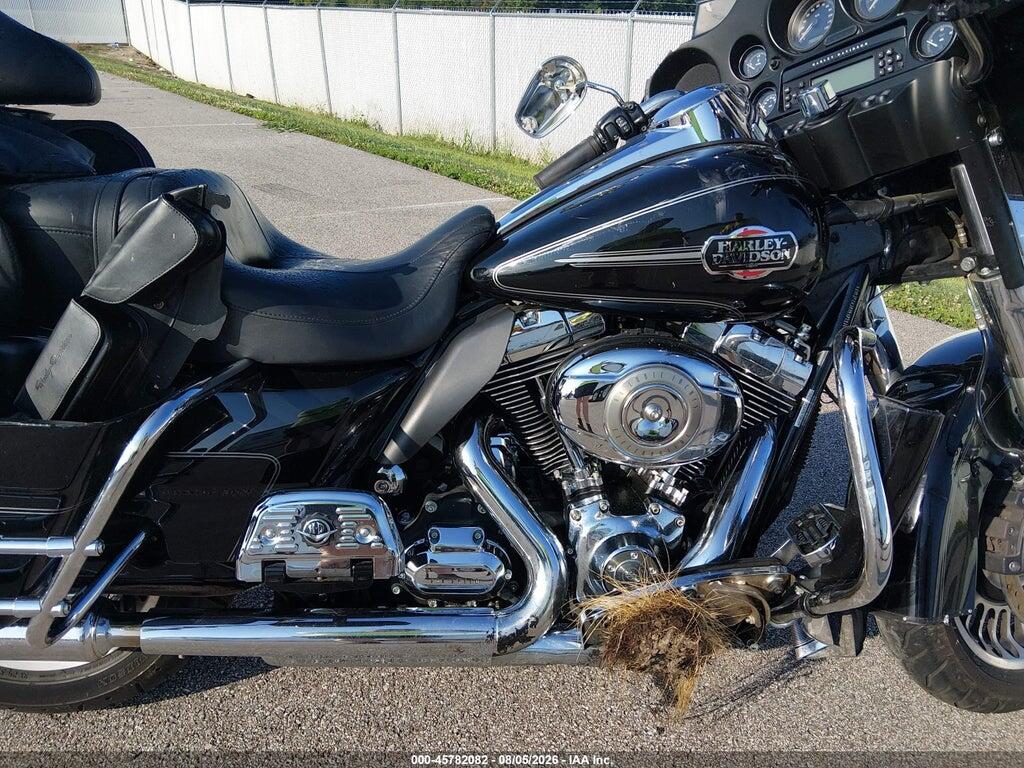 1HD1FC416AB673810 2010 HARLEY-DAVIDSON FLHTCU photo no. 8