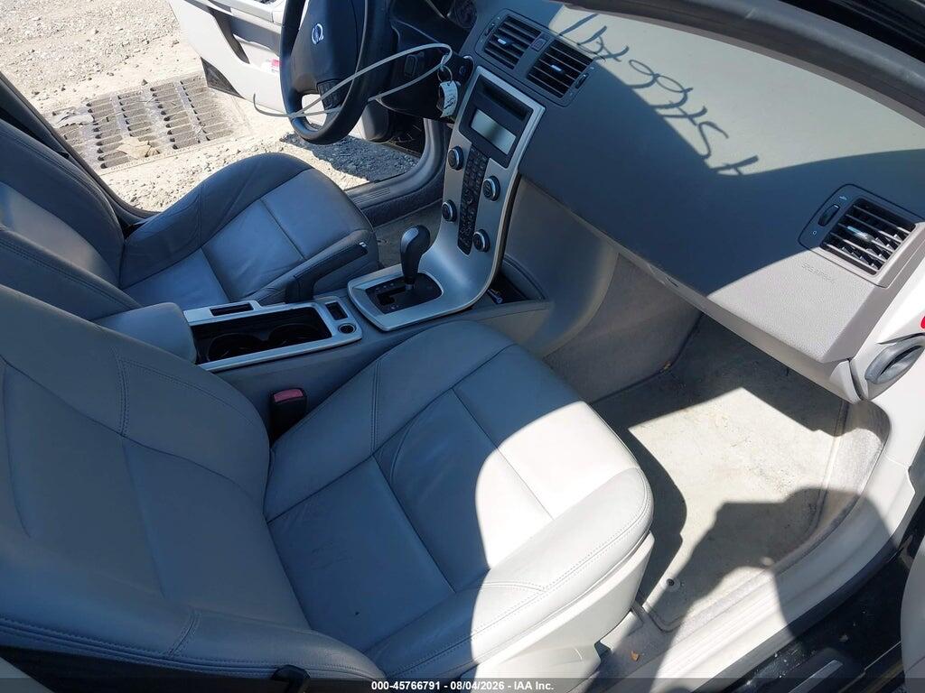 YV1390MS5A2508298 2010 VOLVO S40 photo no. 5