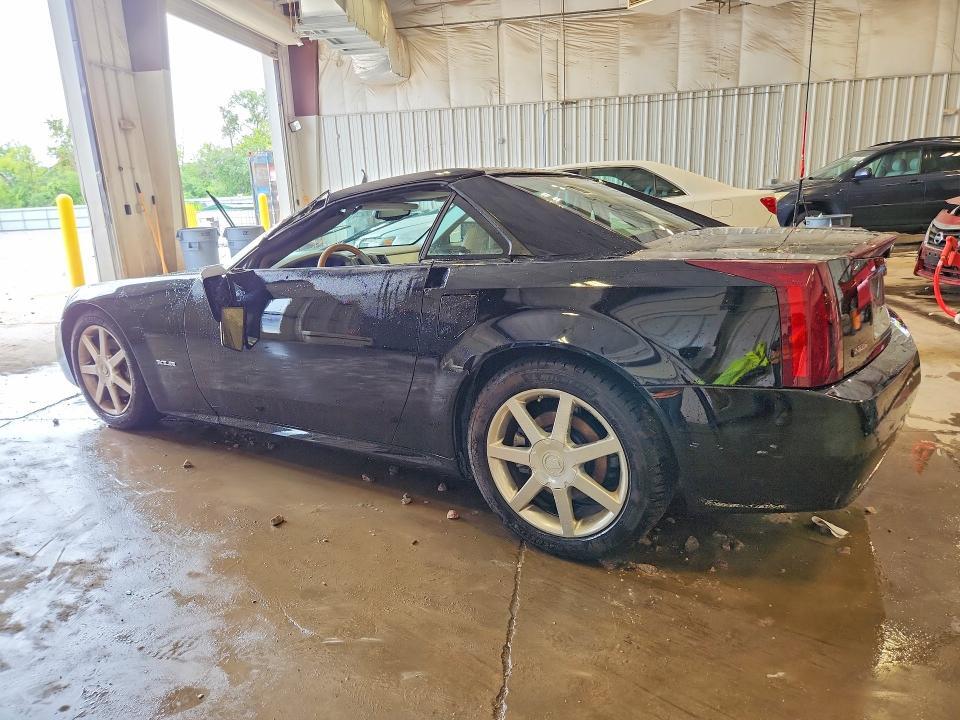 2004 CADILLAC XLR — Фото 2 из 12