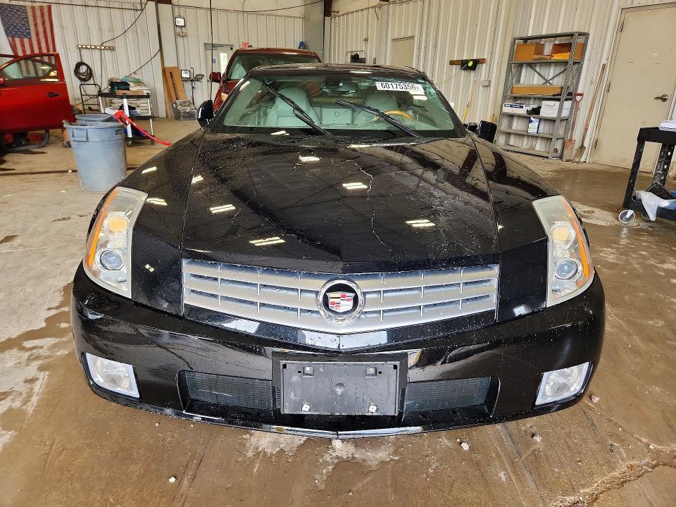 2004 CADILLAC XLR — Фото 5 из 12