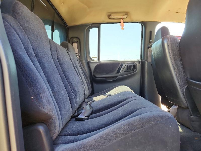 1B7GL2AN7YS691359 2000 DODGE DAKOTA photo no. 10