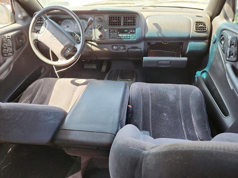 1B7GL2AN7YS691359 2000 DODGE DAKOTA photo no. 8