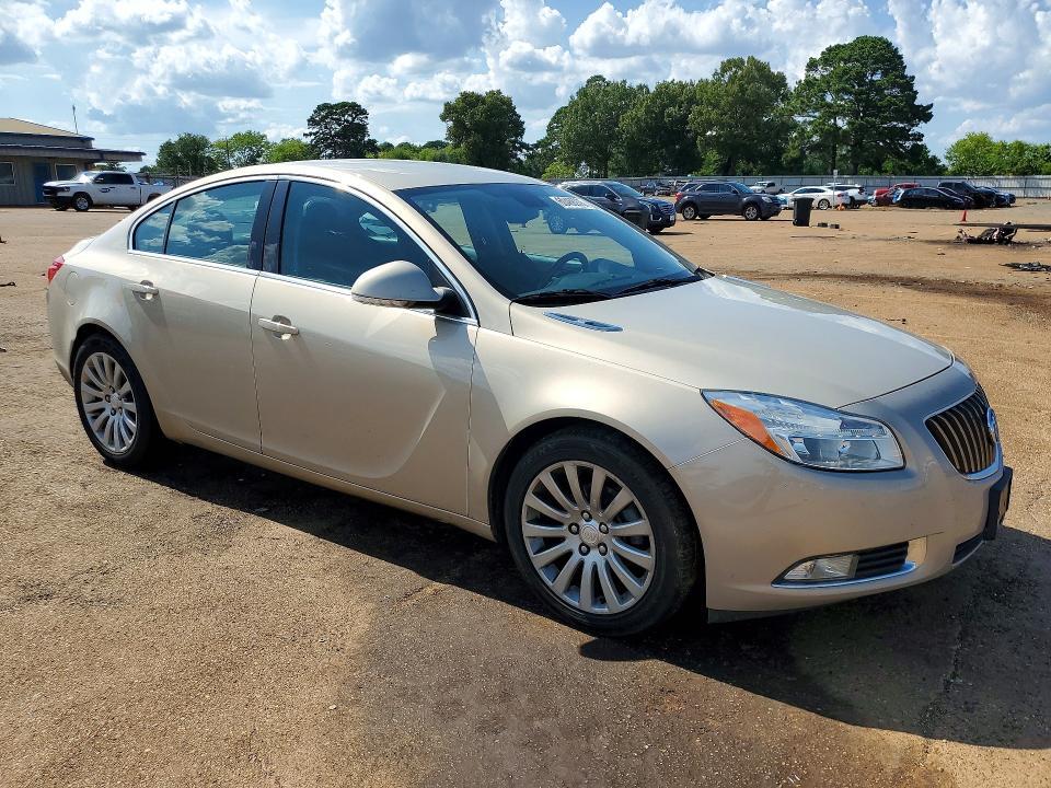 2012 BUICK REGAL — Фото 4 из 12