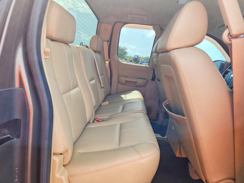 2008 CHEVROLET SILVERADO C1500 — Фото 10 из 12