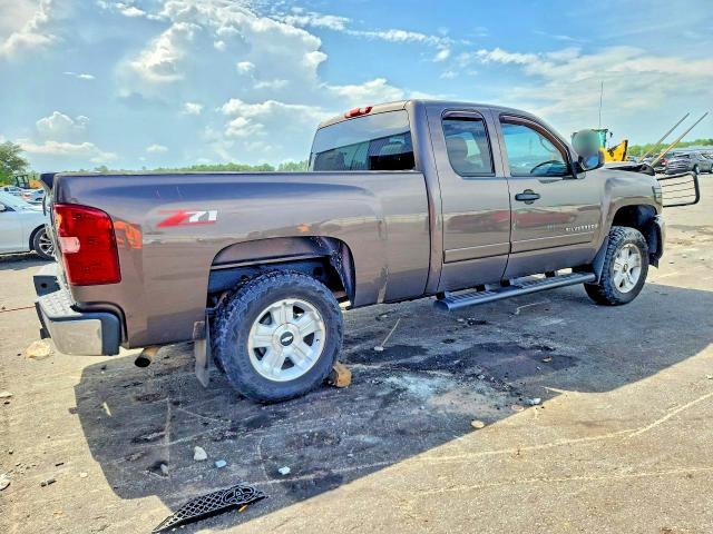 2008 CHEVROLET SILVERADO C1500 — Фото 3 из 12