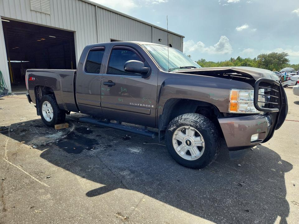 2008 CHEVROLET SILVERADO C1500 — Фото 4 из 12