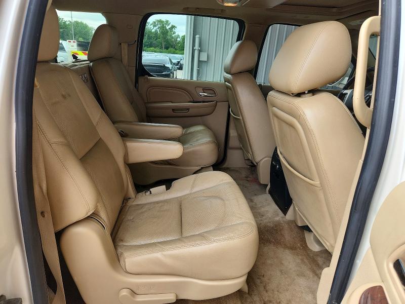 2012 CADILLAC ESCALADE ESV PREMIUM — Фото 11 из 13