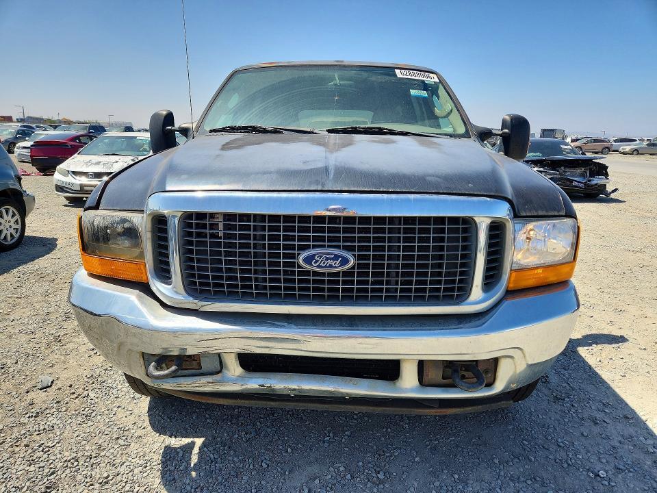 2004 FORD EXCURSION XLT — Фото 5 из 13